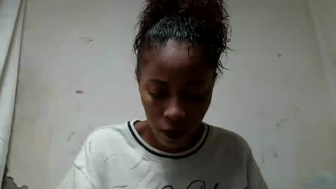 mickaela08 online show from August 12, 12:40 pm