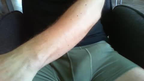 midlifemuscle17941 online show from April 29, 9:34 am