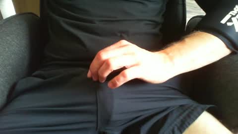 midlifemuscle17941 online show from June 17, 9:30 am