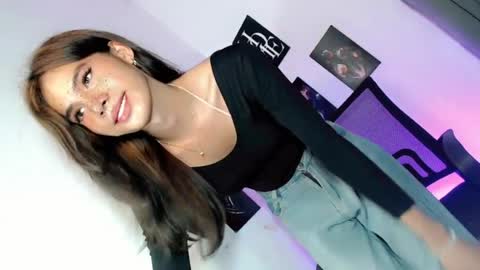 midnight_mystique18 online show from July 14, 9:59 pm