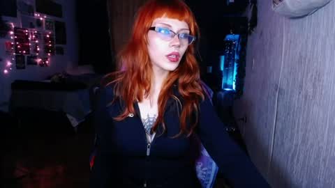 midnightcandy888 online show from June 30, 3:51 am