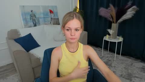midnighteaura online show from July 11, 4:57 pm