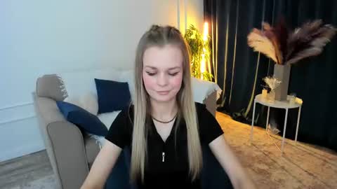 midnighteaura online show from July 16, 8:42 pm