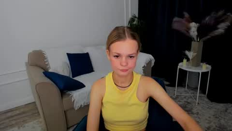 midnighteaura online show from July 18, 2:34 am