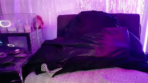 Midnightrose online show from July 26, 6:29 am