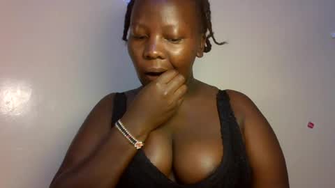 midnightt_curves online show from August 15, 12:47 am