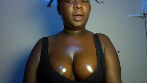 midnightt_curves online show from August 15, 1:53 am