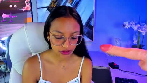 miel_ambar online show from August 14, 2:53 pm