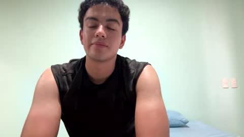 migguev online show from June 29, 8:33 pm