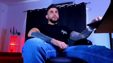 MightyAaron online show from August 7, 9:20 am