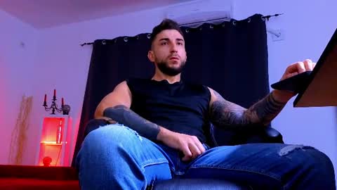 MightyAaron online show from August 9, 3:18 am