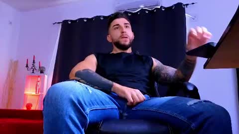 MightyAaron online show from August 9, 5:30 am