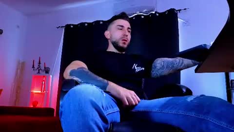 MightyAaron online show from August 10, 7:54 am