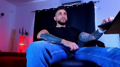 MightyAaron online show from August 12, 8:38 am