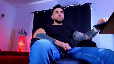 MightyAaron online show from August 13, 8:17 am