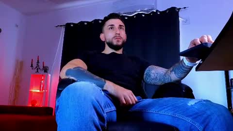 MightyAaron online show from August 14, 8:51 am