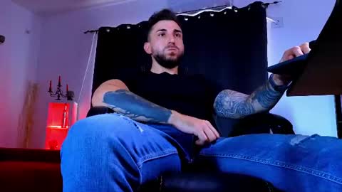 MightyAaron online show from August 15, 10:08 am