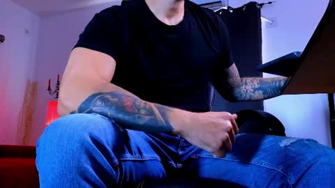 MightyAaron online show from August 15, 11:14 am