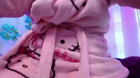 Miia  online show from August 15, 1:09 am