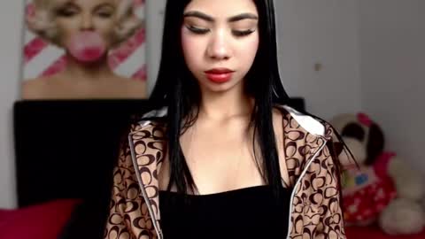 Miia Coolins  online show from May 27, 9:06 pm