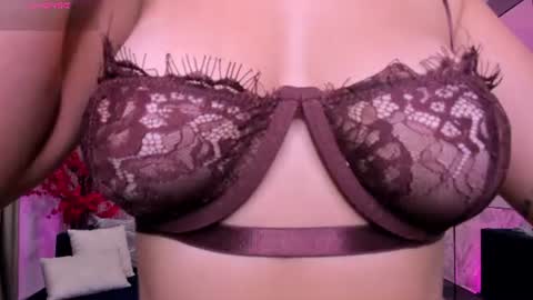 miia_laurent online show from August 5, 12:14 pm