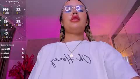 miia_laurent online show from August 7, 3:34 pm