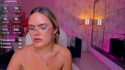 miia_laurent online show from August 7, 5:46 pm