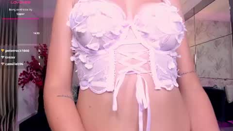 miia_laurent online show from August 15, 1:26 pm
