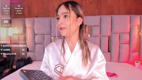 Mia  online show from August 5, 5:22 pm