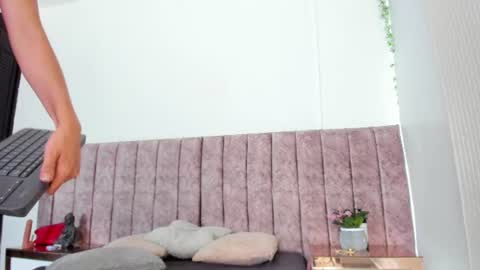 miia_rogers online show from August 30, 7:58 pm