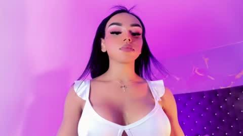  online show from August 9, 4:08 pm