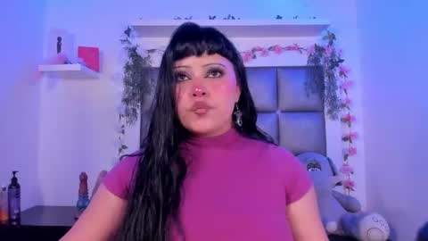 Mia online show from August 15, 4:38 am