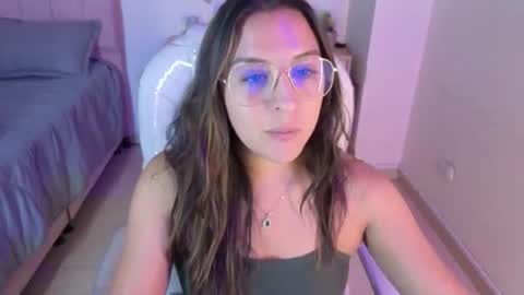 M I I A online show from August 6, 10:42 pm
