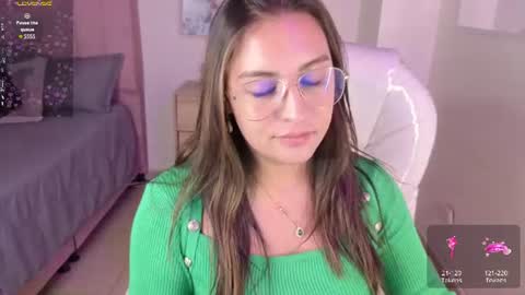 M I I A online show from August 11, 6:21 pm