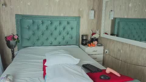 miia_velvett online show from July 27, 5:18 pm