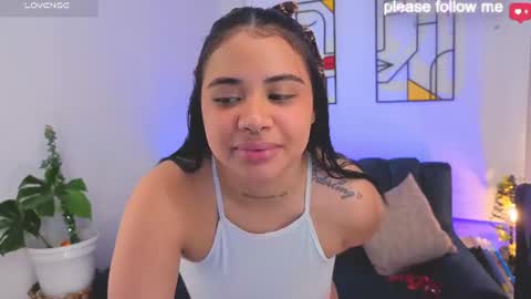 Mia online show from July 27, 3:50 pm