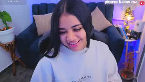 Mia online show from August 1, 3:29 pm