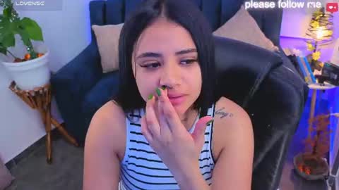 Mia online show from August 1, 4:35 pm