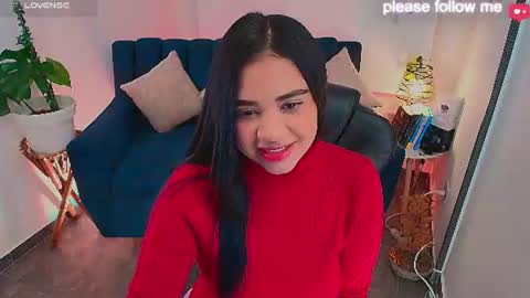 Mia online show from August 14, 11:36 am