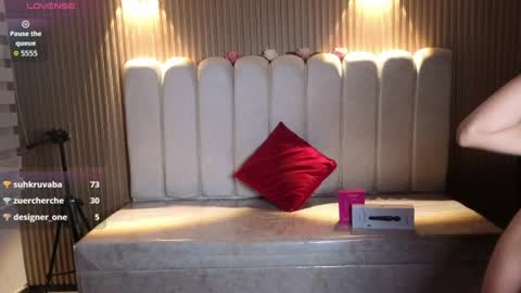 miiaa_evans1 online show from August 12, 11:07 pm