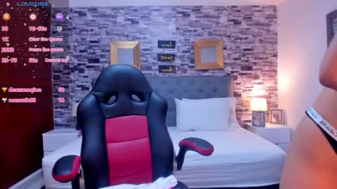 miiaabloom online show from August 13, 4:21 pm