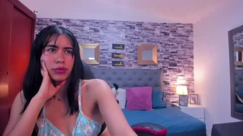 miiaabloom online show from August 14, 2:53 pm