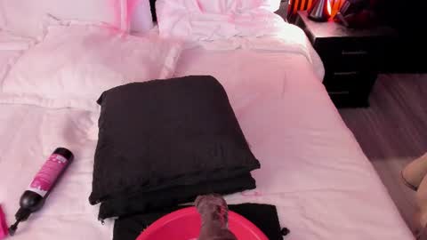Mia Monroe online show from August 9, 12:11 am