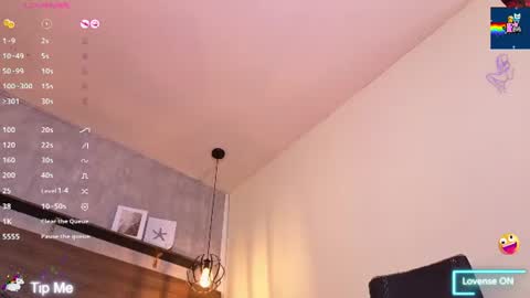 miiaboss online show from August 14, 2:32 pm