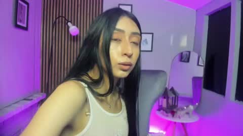 Sophia  online show from August 4, 3:25 am