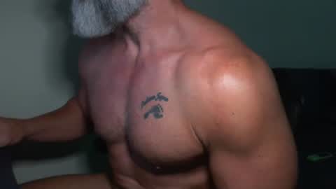 mik_meadows online show from May 9, 9:56 am