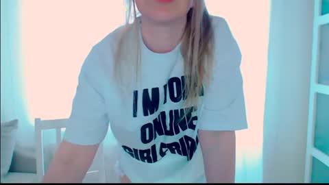 Mikaella online show from June 24, 3:25 pm