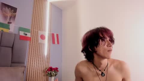 Mika  Milo. online show from June 30, 2:45 am