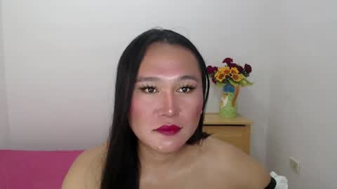 Hi im Avah online show from August 10, 12:56 am