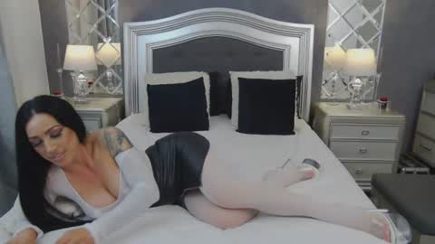 MikaelaJensen online show from August 7, 5:51 am